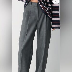 Aritzia Effortless Pant